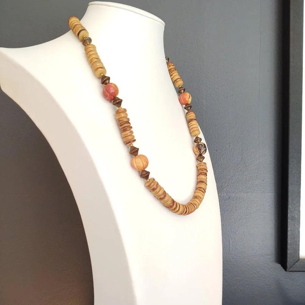 Vintage wood and bead necklace